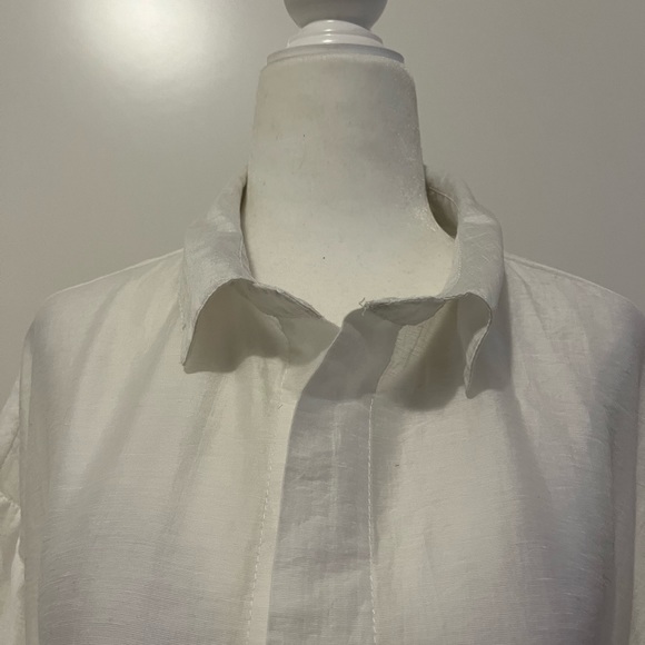 WHITE BLOUSE - CLASSY & TIMELESS - Picture 9 of 11